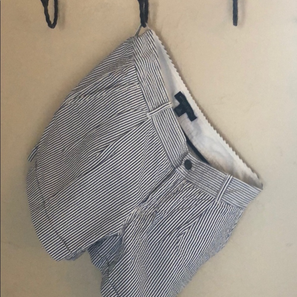Banana Republic, size 2, seersucker shorts
